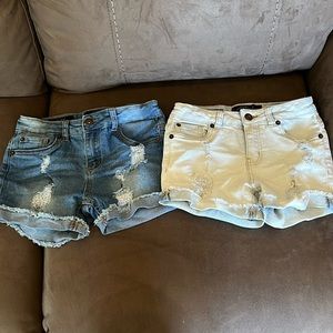 2 girls Lucky Brand Riley denim shorts
